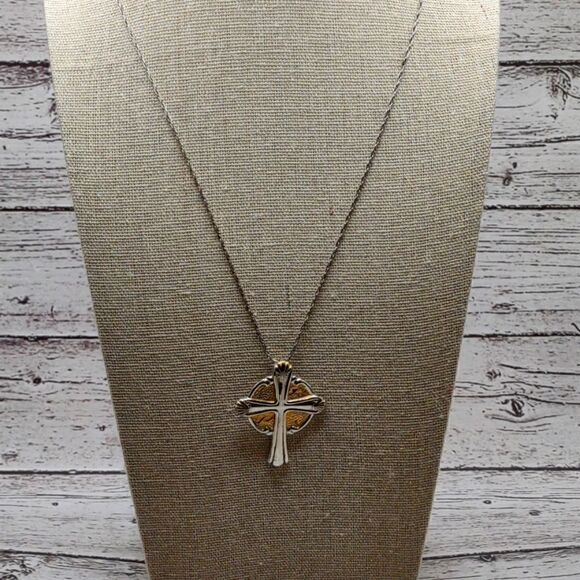 Sterling Silver Cross Footprints Poem Necklace.   Vintage 80s.  P1 - Picture 2 of 9